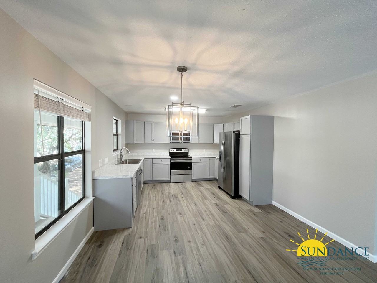 45 Warwick Dr - Photo 6 of 22