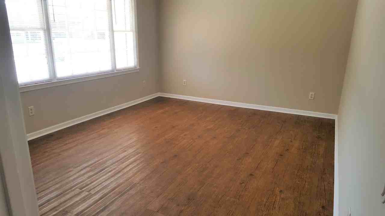 11 University Place - Photo 2 of 15