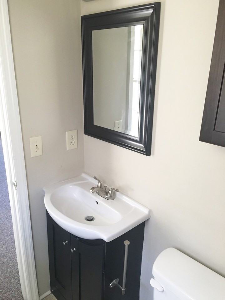 11 University Place - Photo 4 of 15