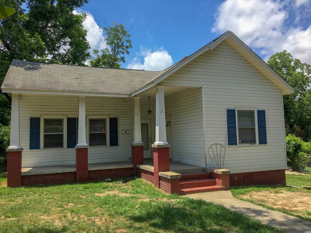 731 Maryland St - Photo 2 of 15
