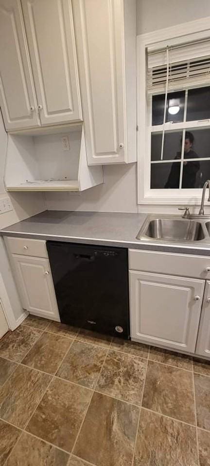 1089 Elm St - Photo 2 of 6