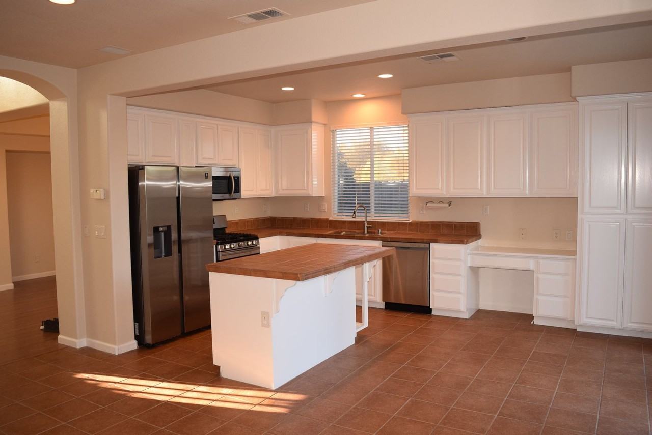6140 Meadowlark Ct - Photo 2 of 19