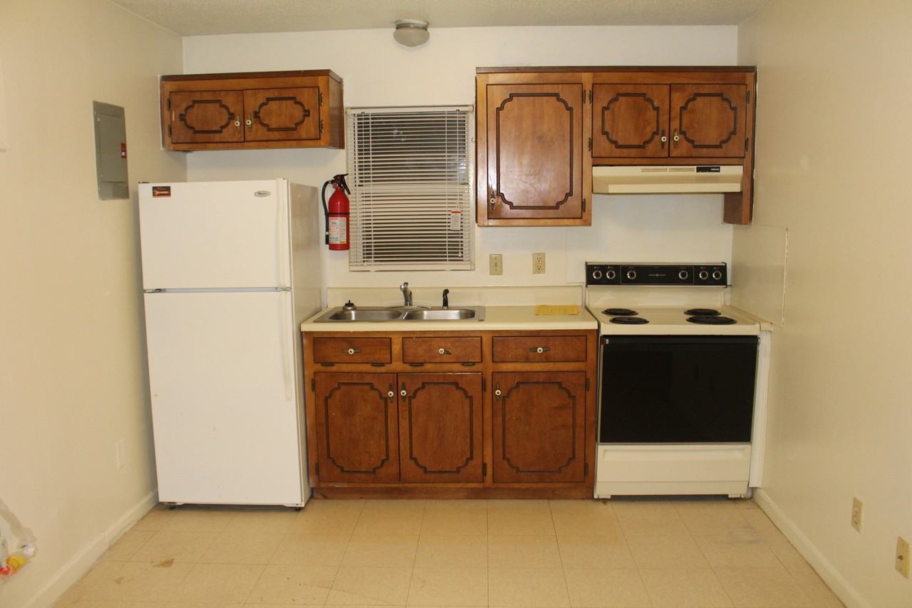 202 Reveres Way - Photo 4 of 12