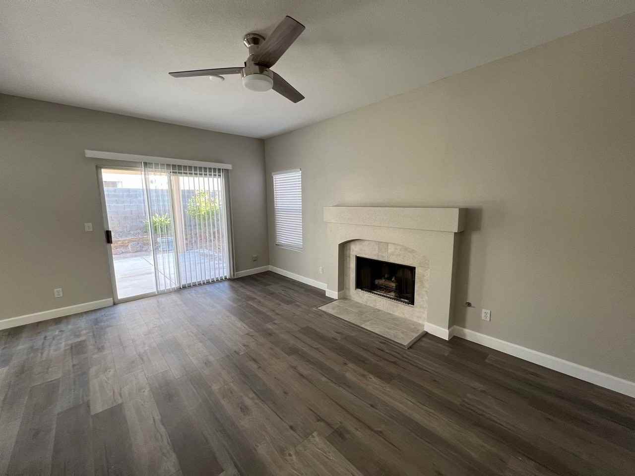 2815 Norfolk Ave - Photo 7 of 17