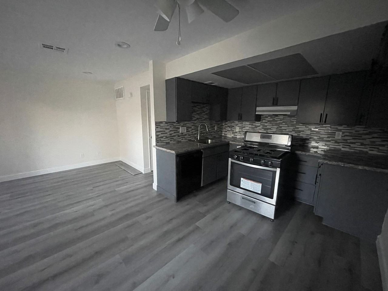 44155 10th St. West - Photo 3 of 5