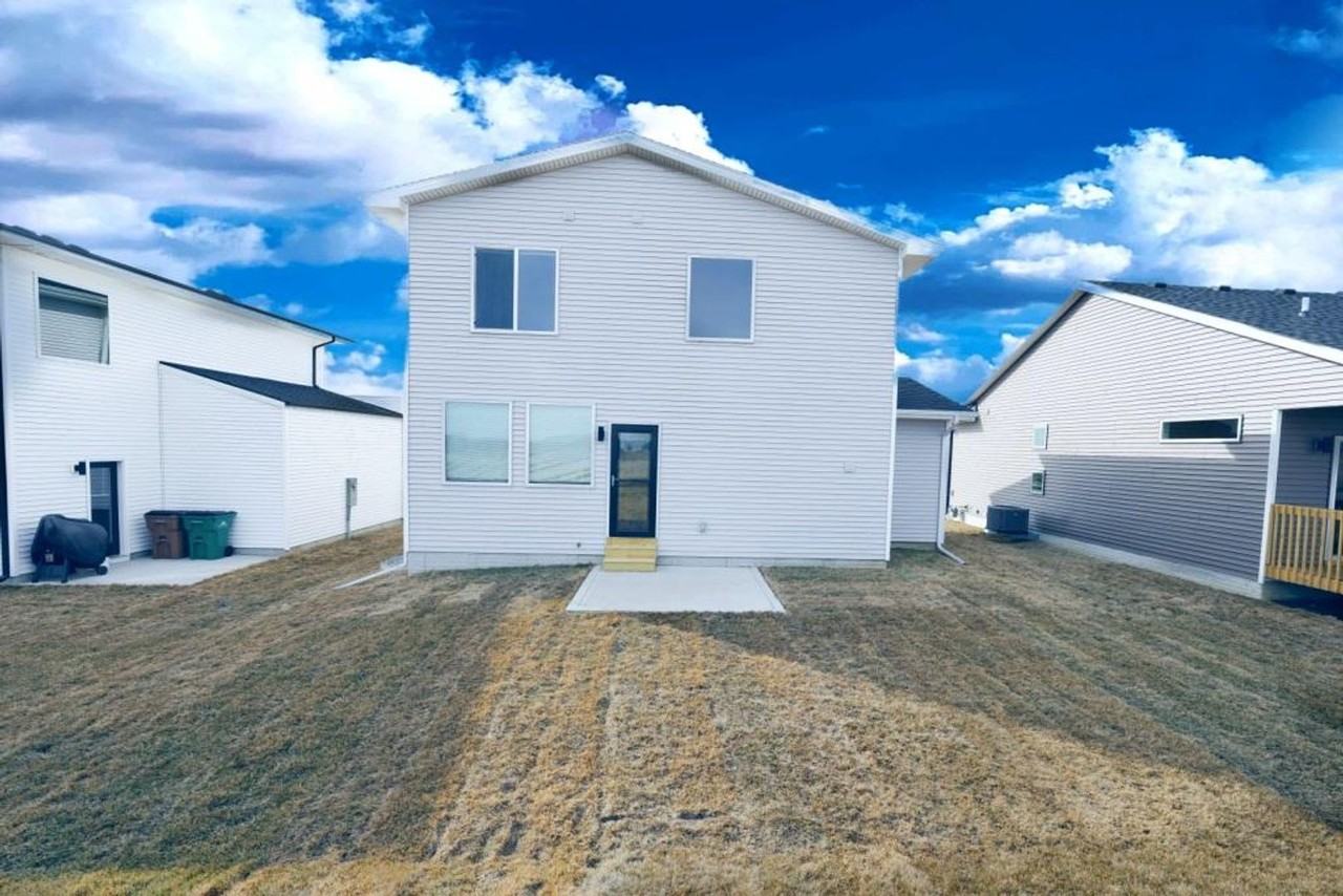 620 Kingfisher Dr - Photo 2 of 18