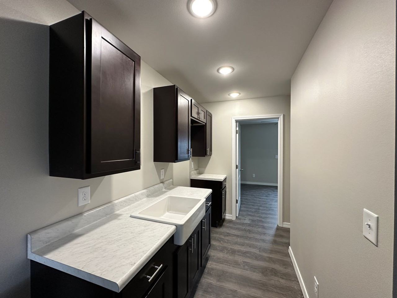 103 King George St - Photo 3 of 7