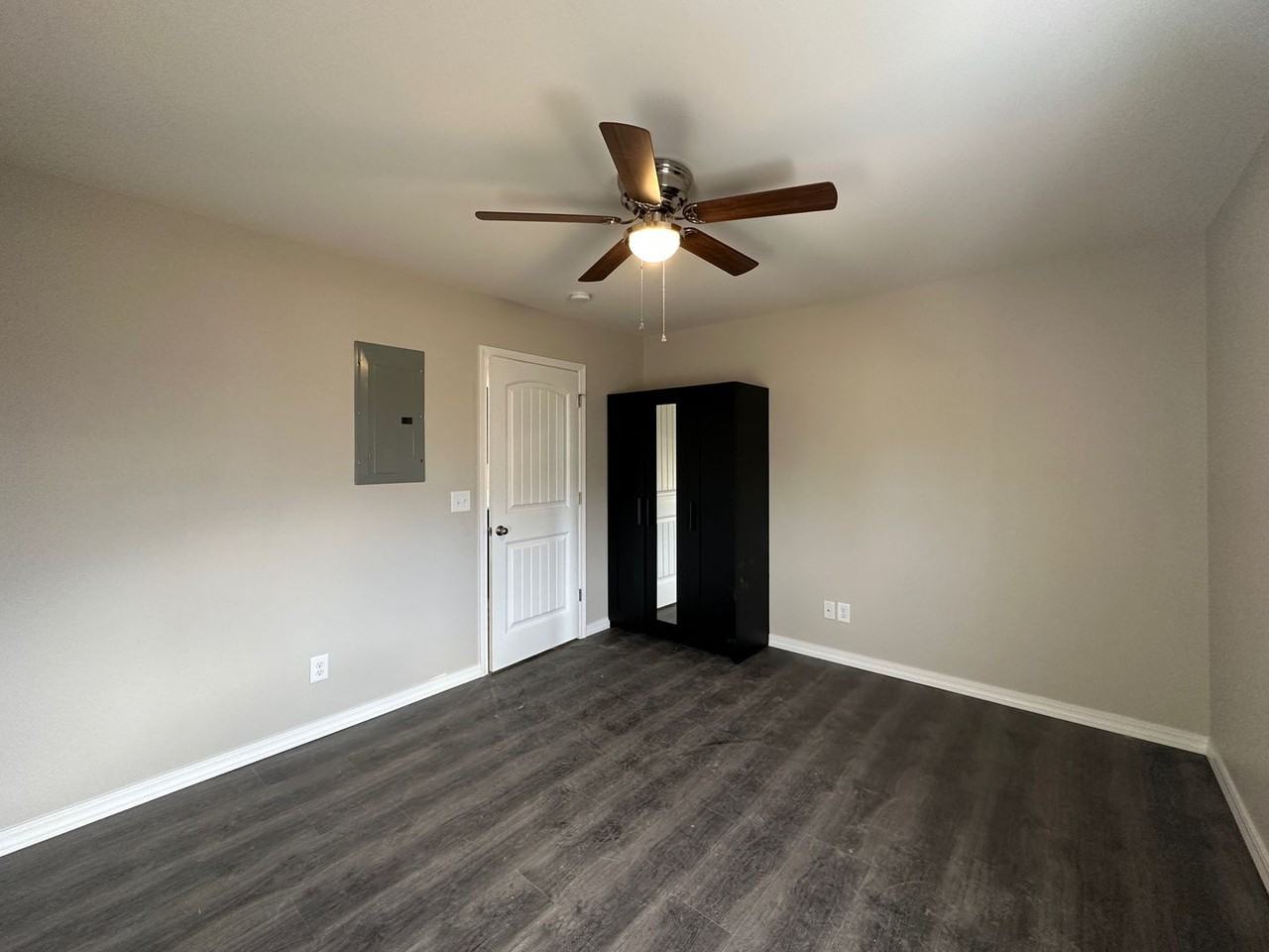 103 King George St - Photo 5 of 7