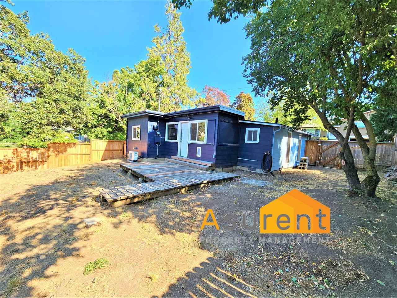 131 Coolidge St - Photo 2 of 11