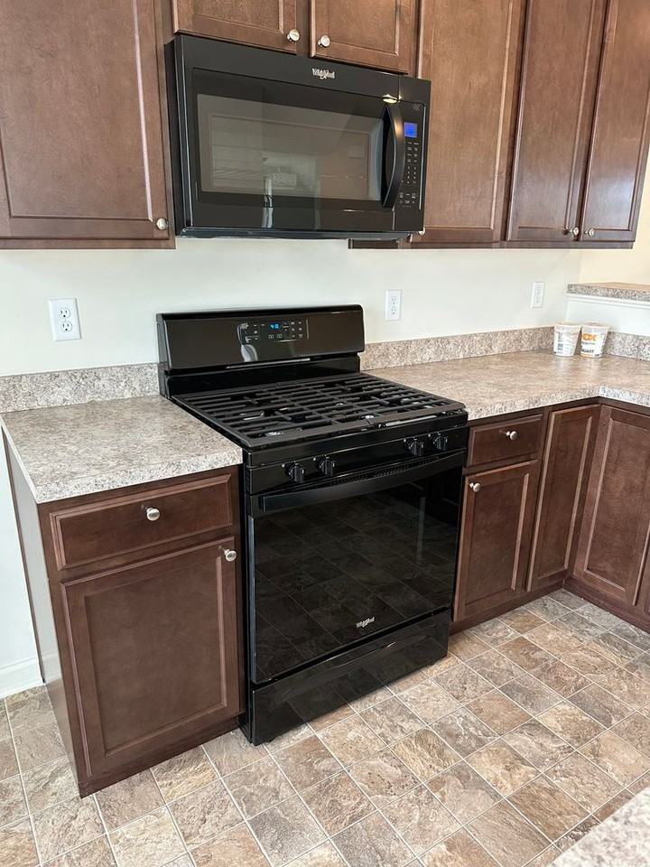 401 Lenape Way - Photo 2 of 16