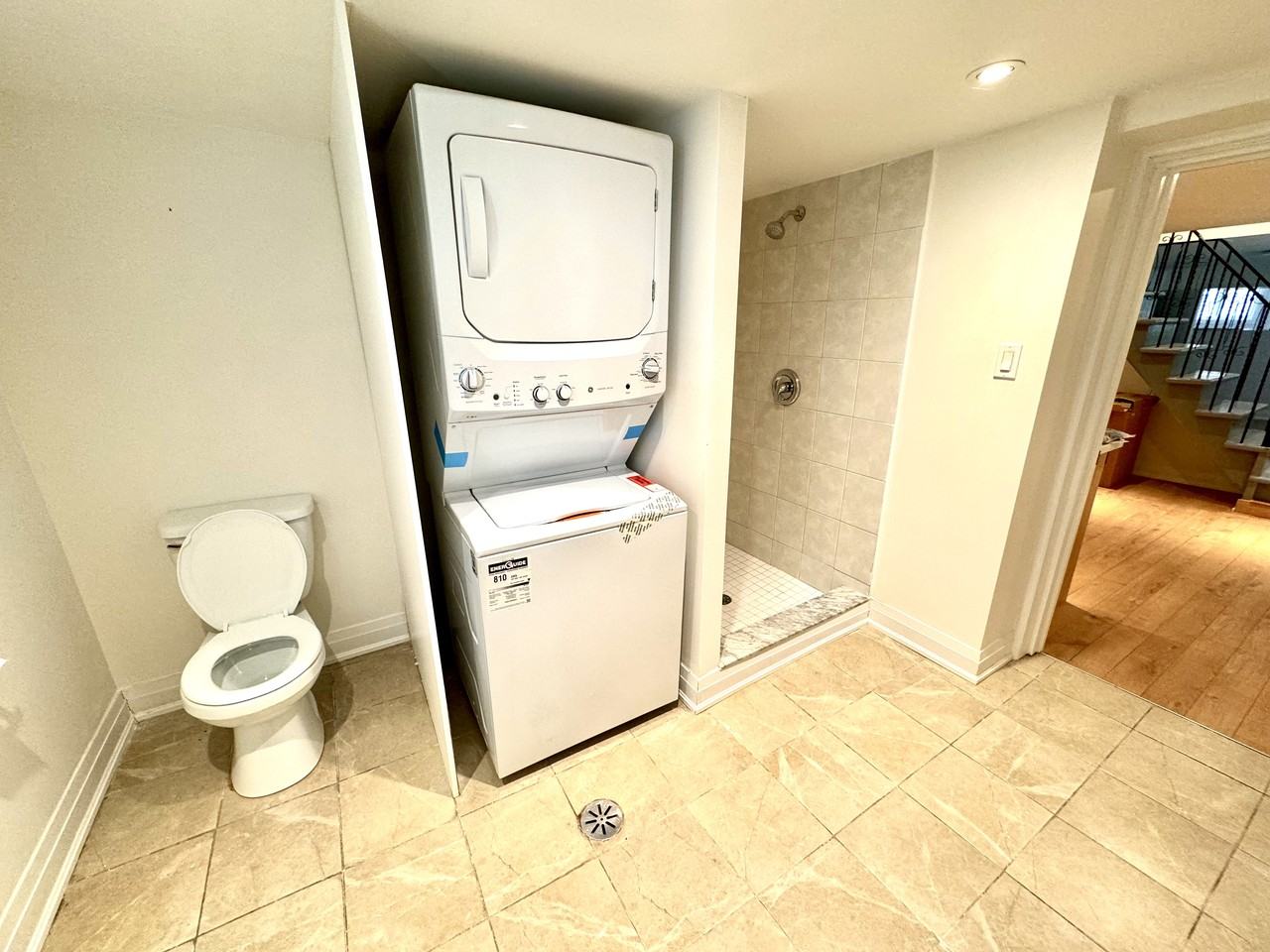 35 Rowntree Avenue - Photo 6 of 7