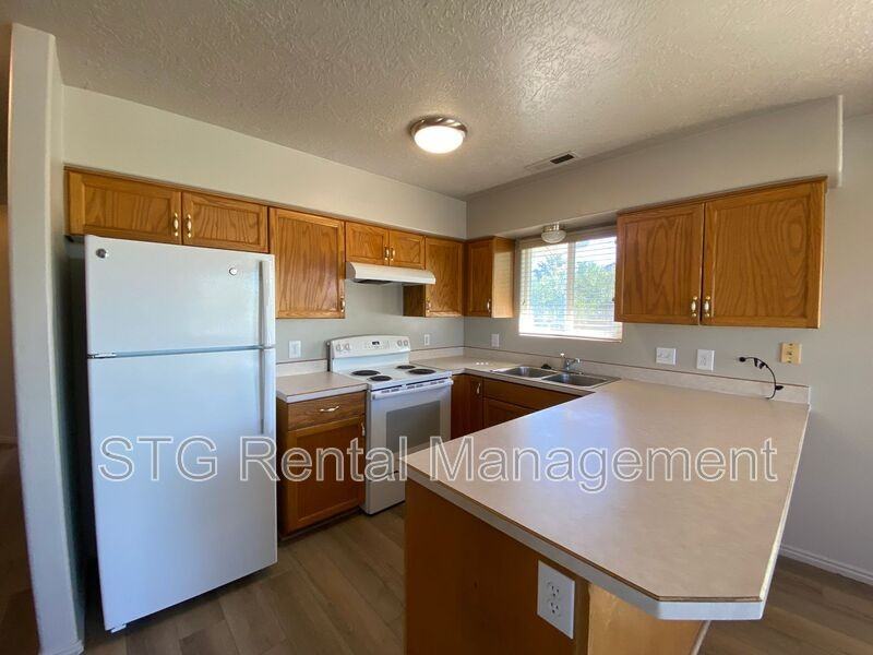 473 Es #4 - Photo 6 of 18