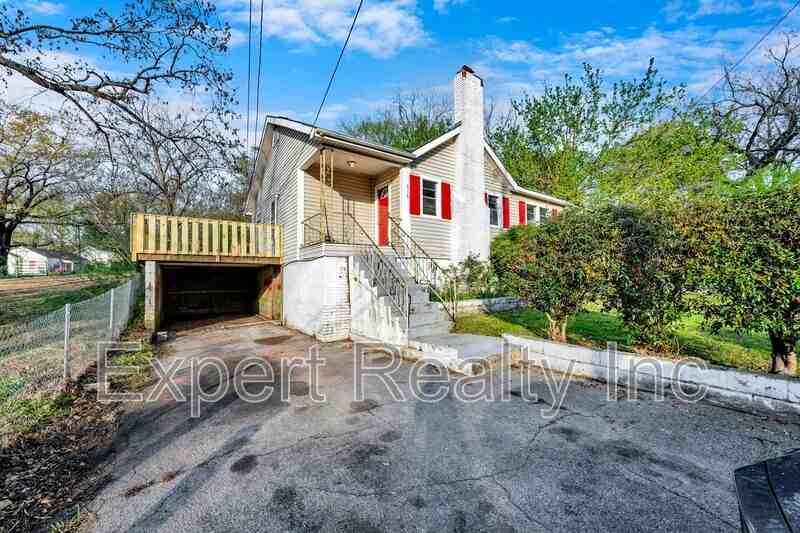 616 Rutledge Dr - Photo 3 of 33