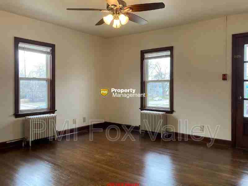 512 S Memorial Dr - Photo 2 of 15