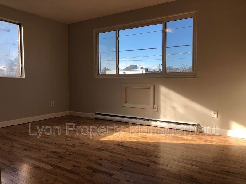 1000 Willett Ave #2 - Photo 2 of 14