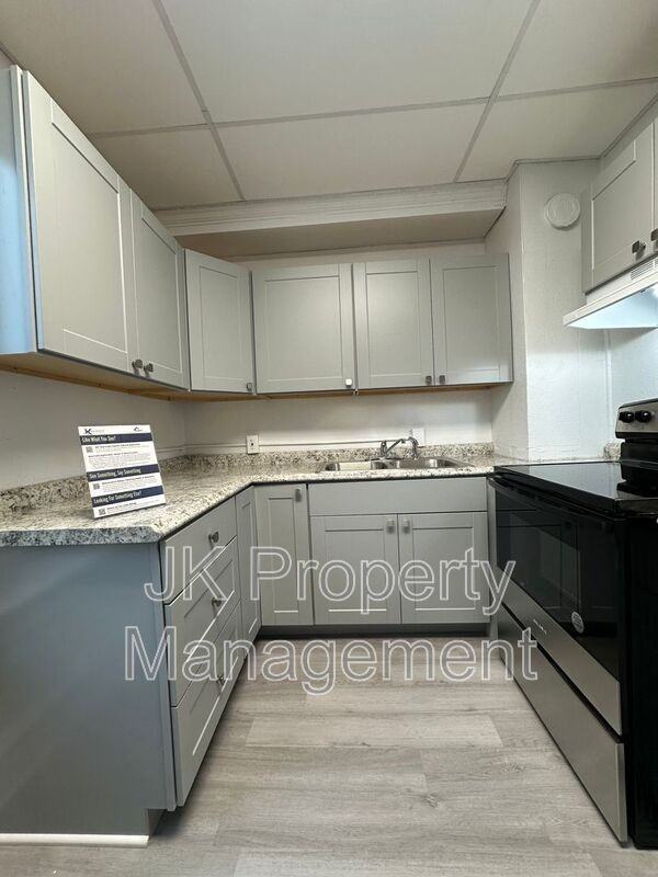 604 2nd Ave S - Photo 3 of 20