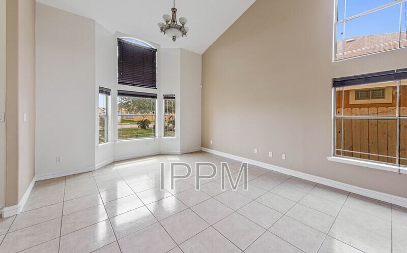 6768 Pino Verde - Photo 3 of 25
