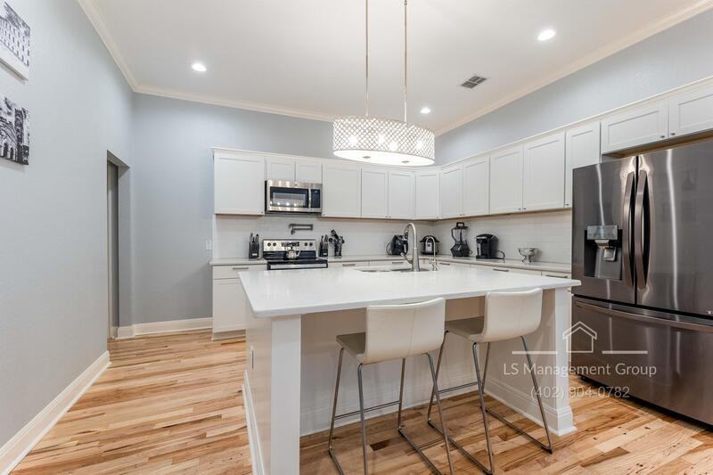 415 Furnish Ave - Photo 4 of 12