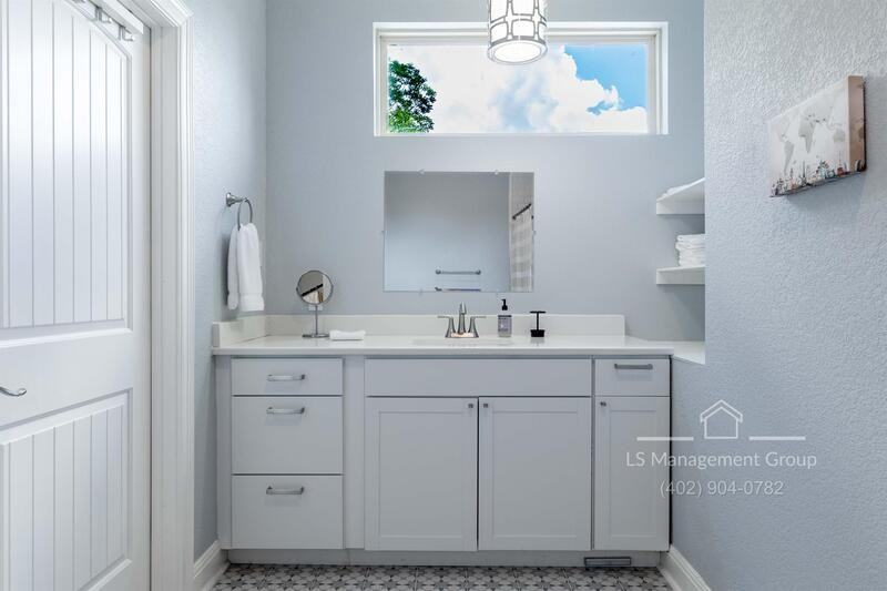 415 Furnish Ave - Photo 5 of 12