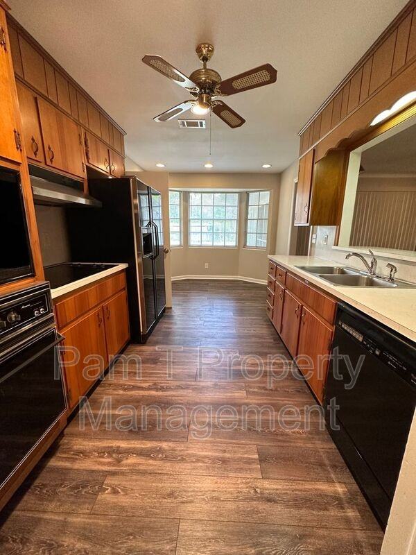 1430 Spalding Rd - Photo 3 of 36