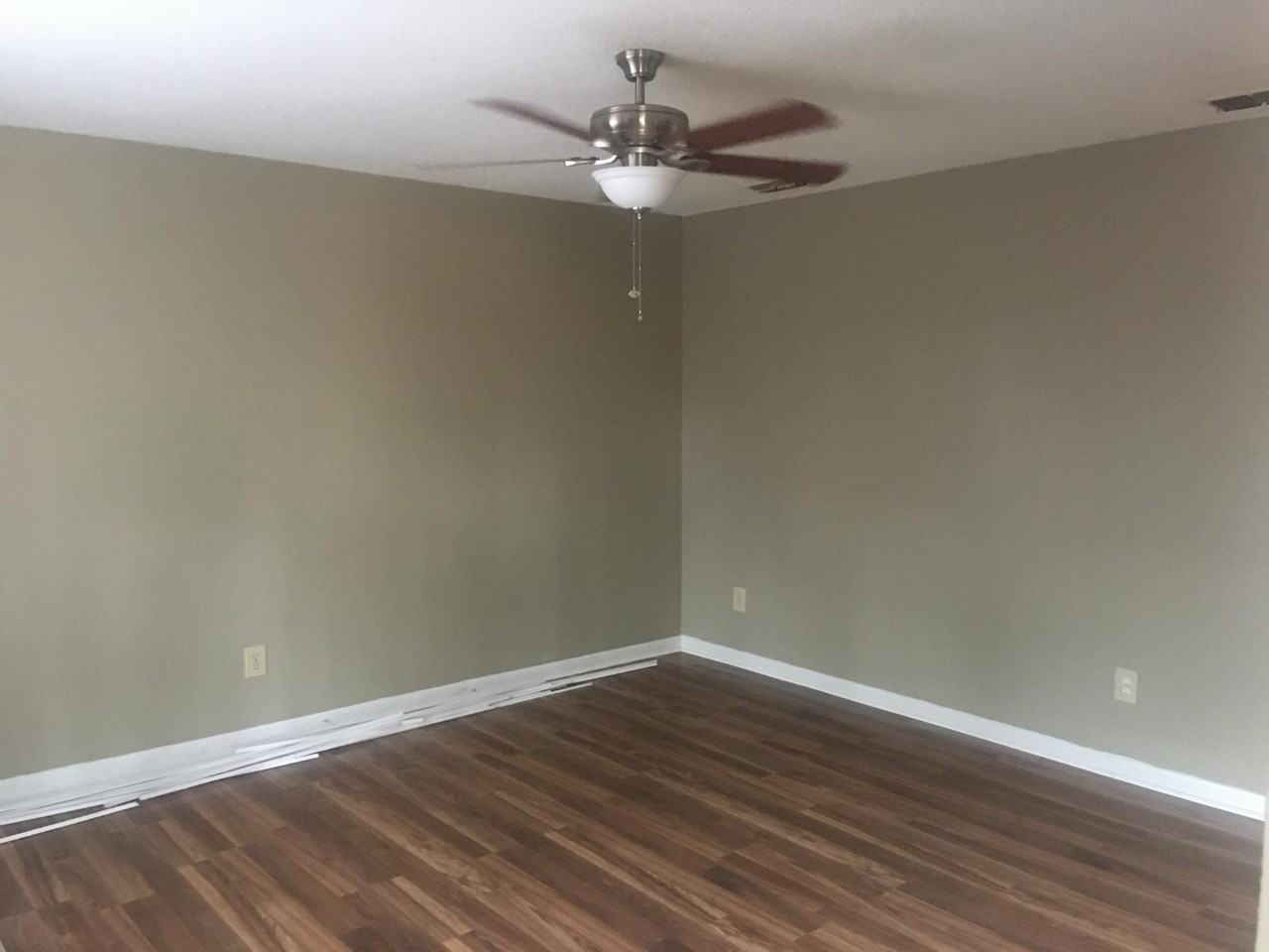 602 Mosswood Lane - Photo 3 of 18