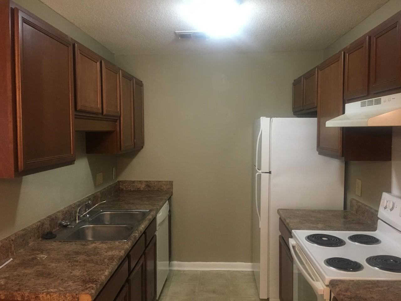 602 Mosswood Lane - Photo 5 of 18