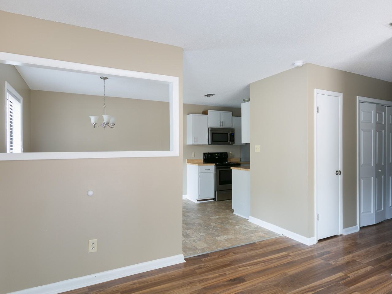 630 Mosswood Lane - Photo 2 of 31