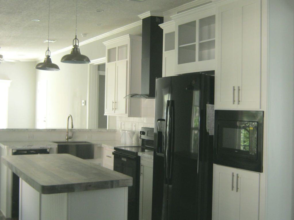 374 Windsor Dr - Photo 3 of 30