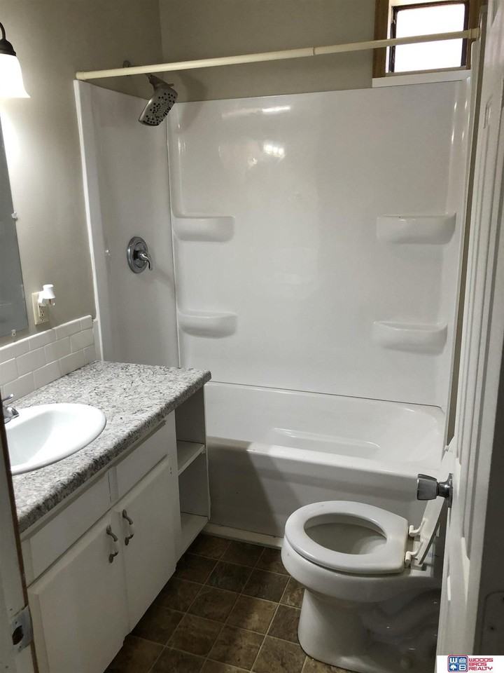 2445 D St #1 - Photo 3 of 9