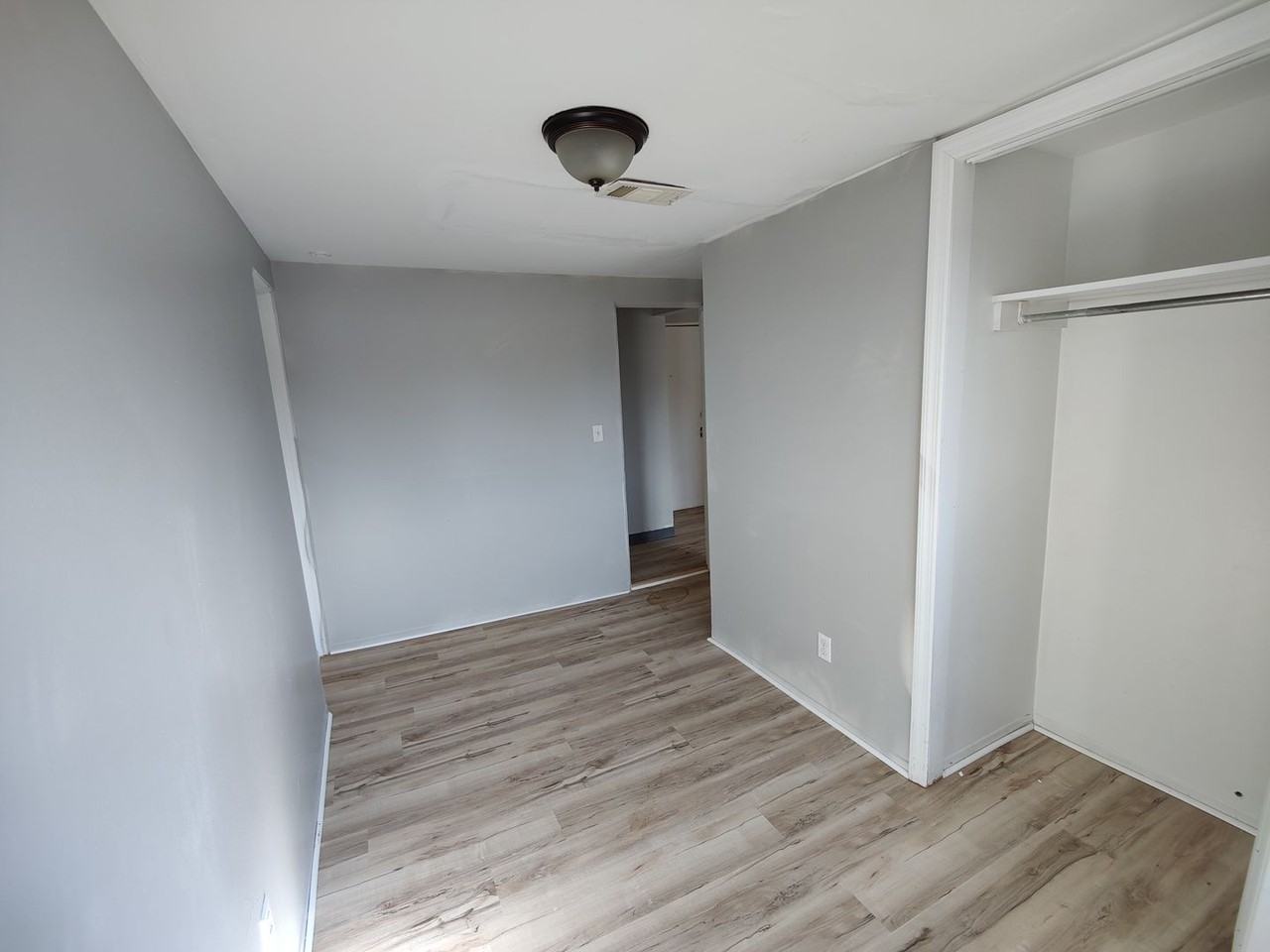 742 Ohio Ave - Photo 4 of 16