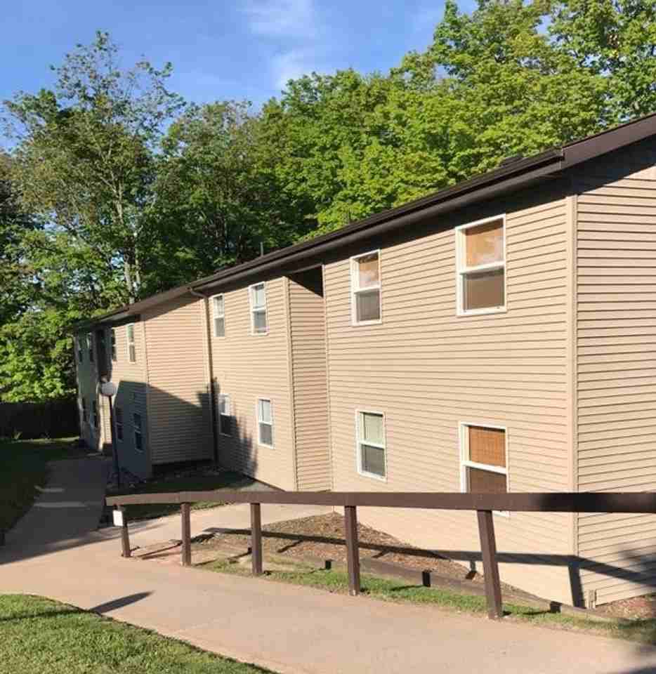 Woodview Village Apartments - Photo 4 of 39