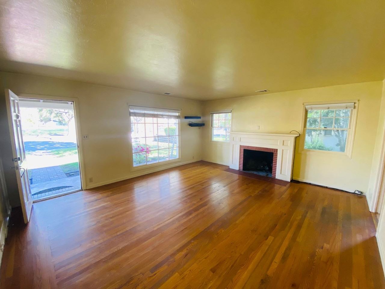 721 Enslen Ave - Photo 3 of 31