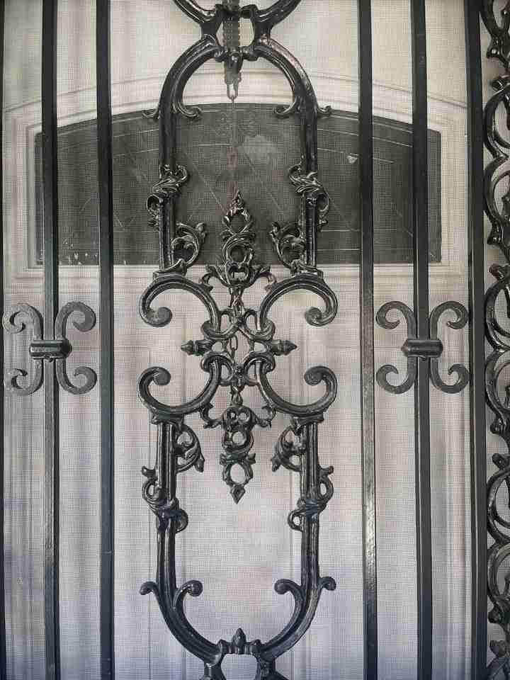 1006 Solano Ave - Photo 3 of 13