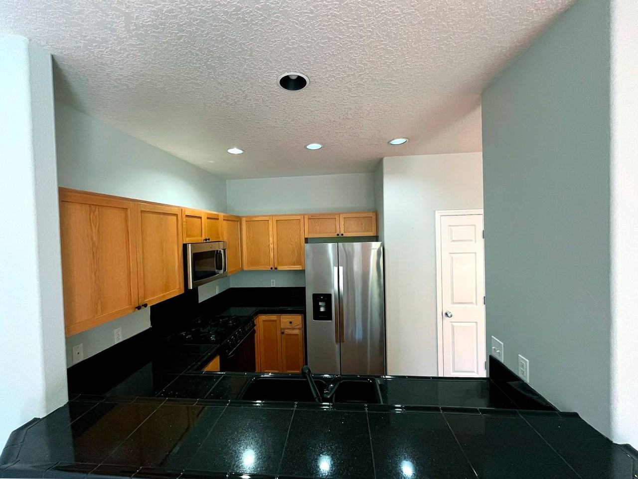 6443 Sw 208th Ter - Photo 5 of 18