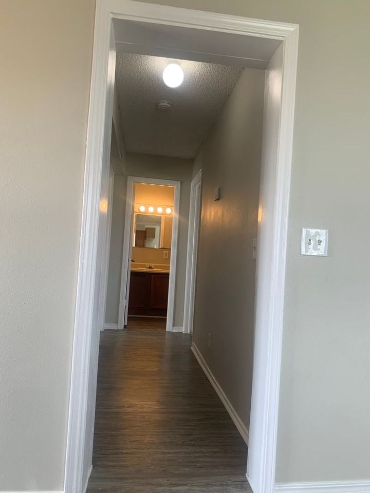 11116 Liberty School Rd - Photo 5 of 12