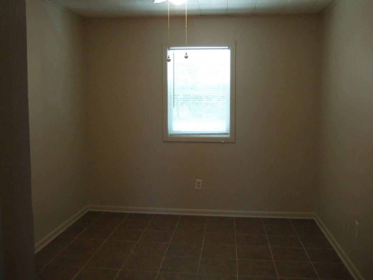 606 S Trenton St #2 - Photo 5 of 5