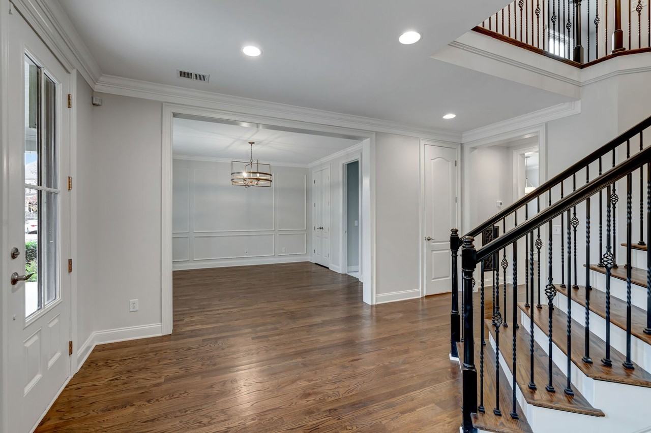 102 Fitzgerald St - Photo 6 of 50