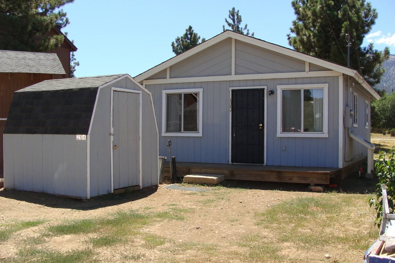 2106 7th Ln - Photo 2 of 8