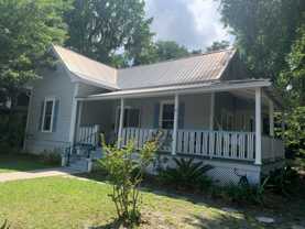 220 Ne 7th St - Photo 1 of 1