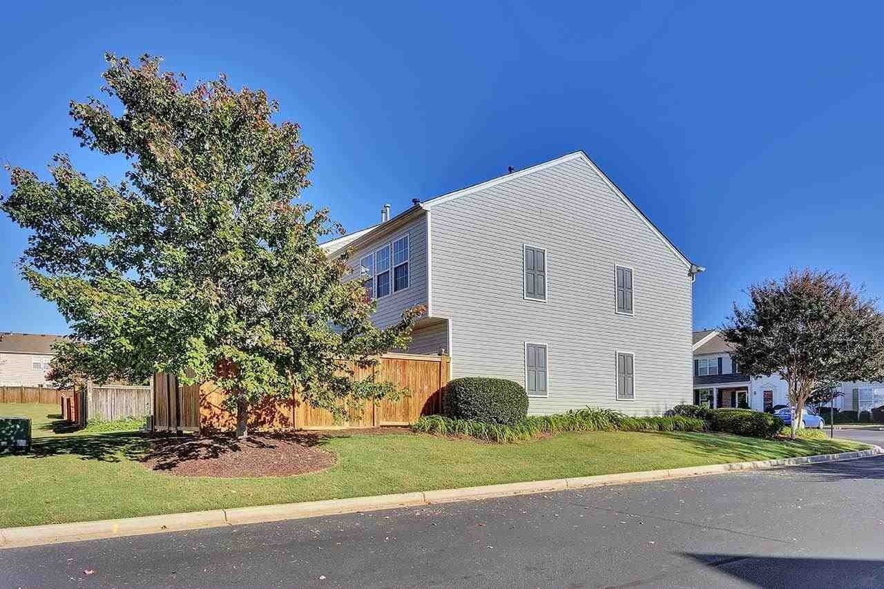 201 Braelock Dr - Photo 3 of 11
