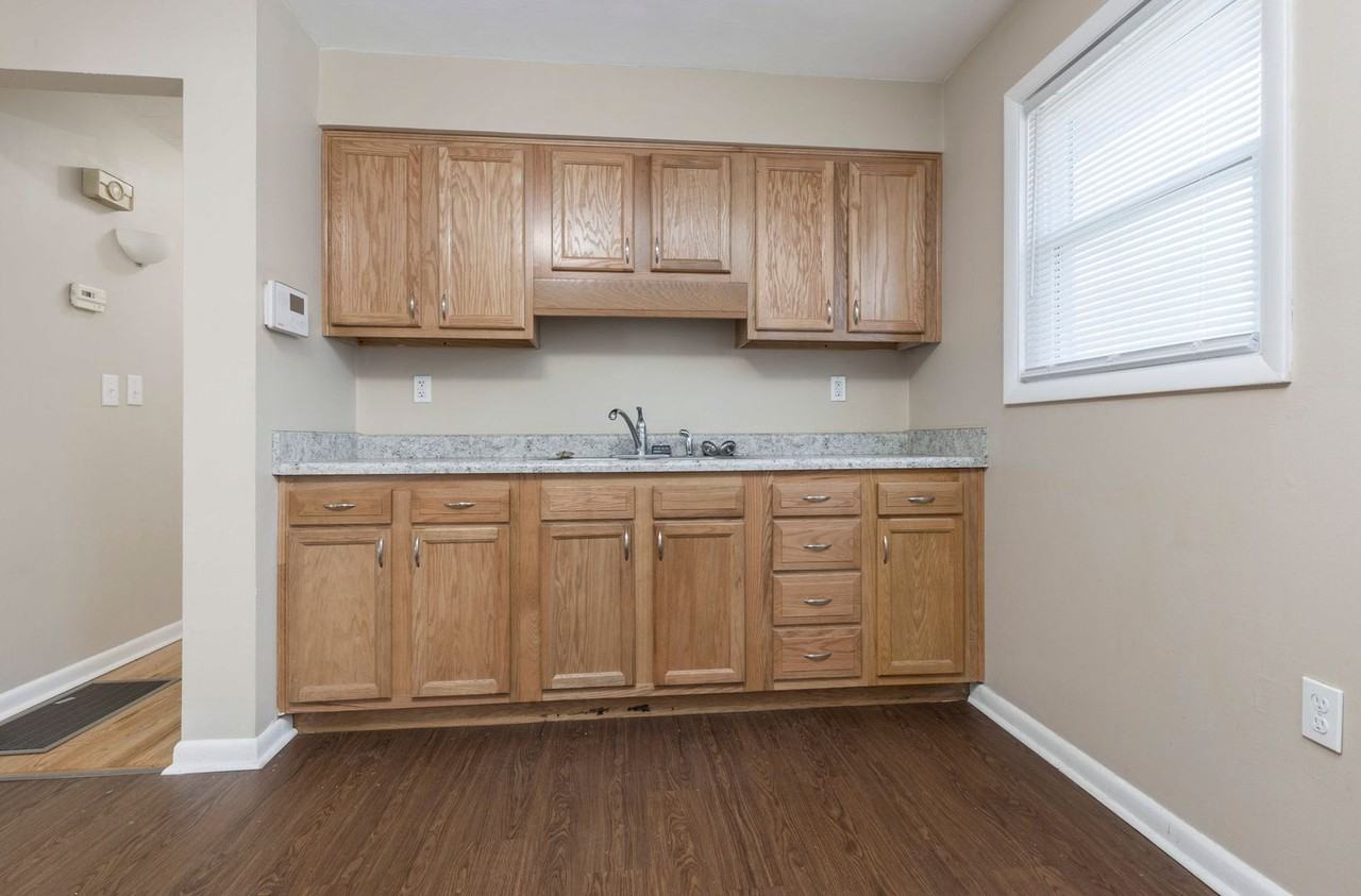 3857 Darlene Dr - Photo 6 of 31