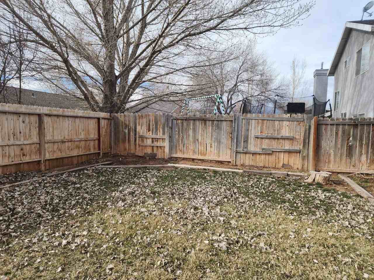 93 N 4000 W - Photo 2 of 21