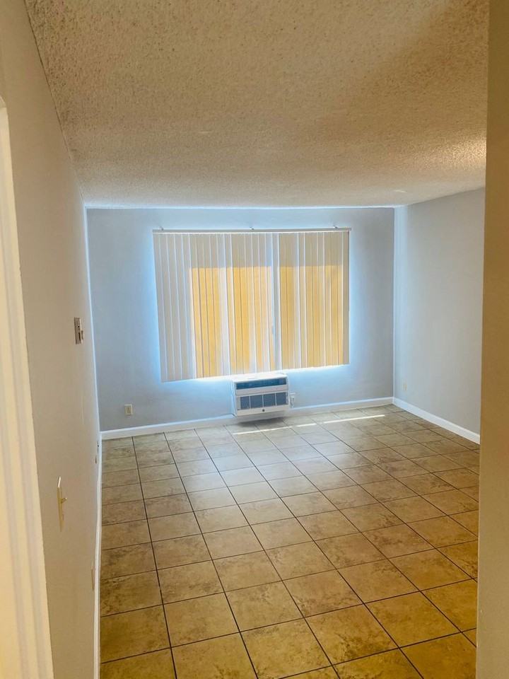 Woodbridge Village Apartments - Photo 3 of 14