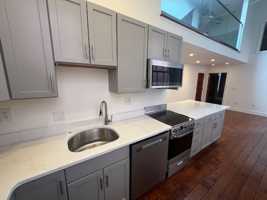 featured image of 125 Washington St