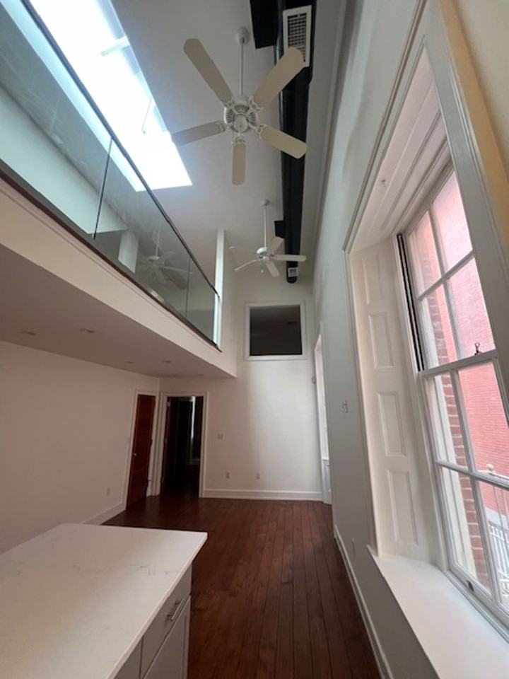 125 Washington St - Photo 3 of 15