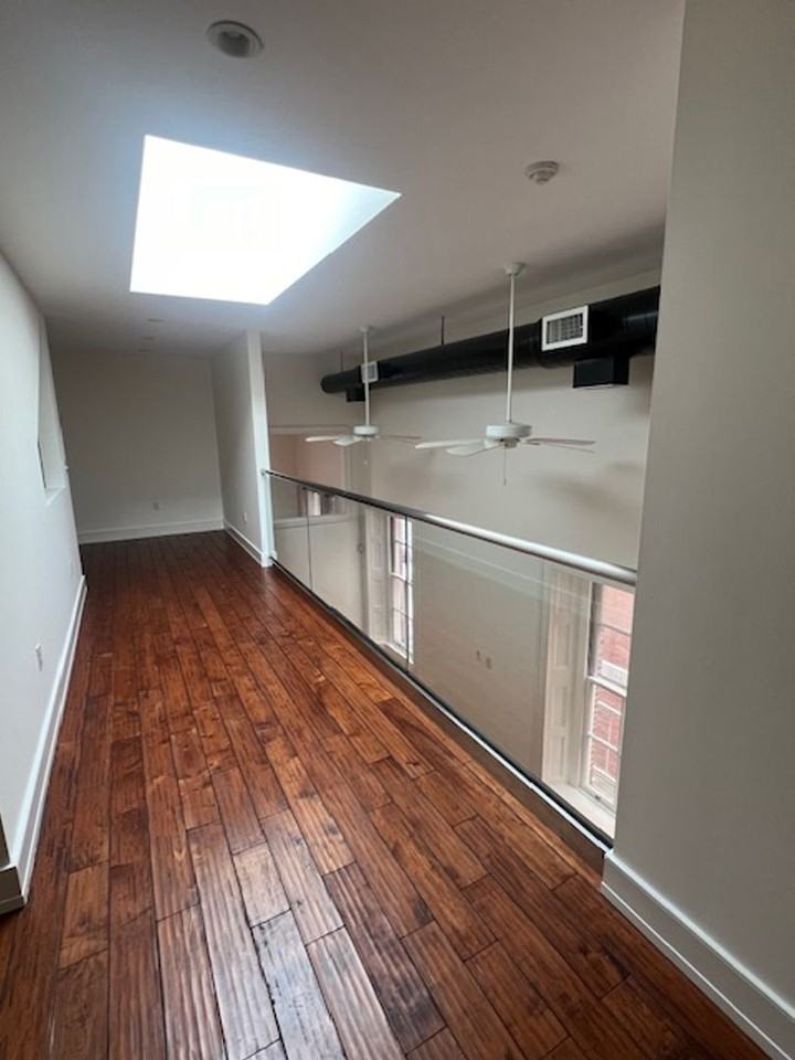 125 Washington St - Photo 5 of 15
