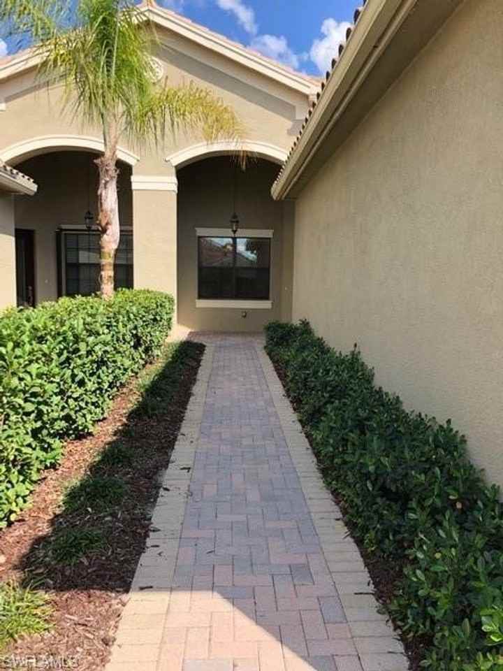 11805 Five Waters Cir - Photo 2 of 25