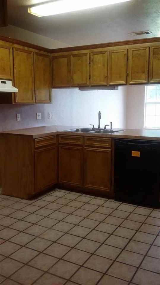 1825 Brooklyn St - Photo 2 of 6