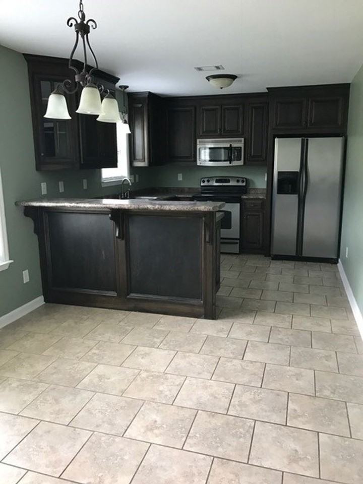 5627 Fontana Rd - Photo 3 of 11