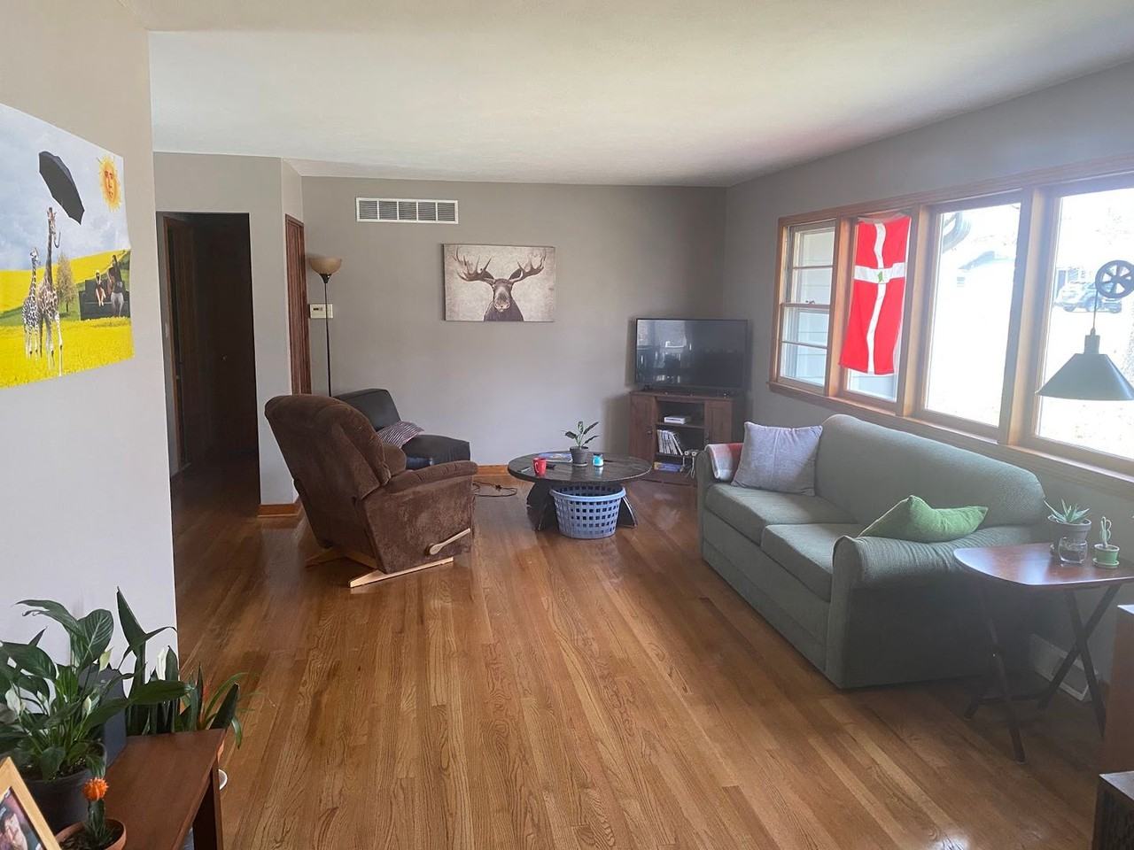 730 Midland Ave - Photo 3 of 16
